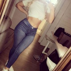 Farklılığı İzmir Escort Melis Yaşatacak